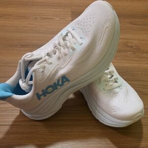 Women's Hoka Clifton 10 Running Shoes Size 8 Wide, White And Blue
